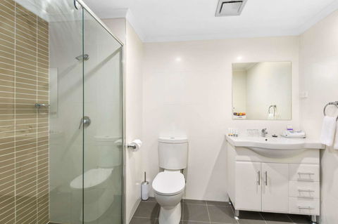 Quality Suites Pioneer Sands - C Tourism 4