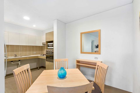 Quality Suites Pioneer Sands - C Tourism 14