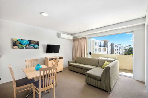 Quality Suites Pioneer Sands - C Tourism 3
