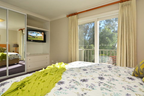 Villa 3br Chianti Villa Located Within Cypress Lakes Resort - C Tourism 12