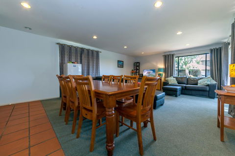Condo 105 @ Horizons Golf Resort - Salamander Bay NSW - C Tourism 18
