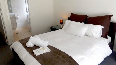 Jindabyne Executive - C Tourism 1