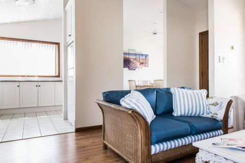 Ambience - C Tourism 8