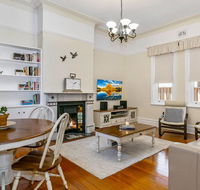 Oversized 2 Bedroom Manly Beach House - C Tourism