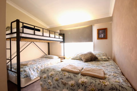 Full Circle Apartments - C Tourism 4