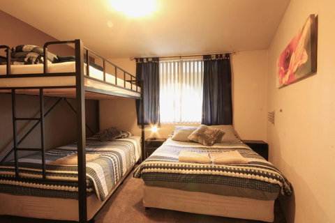 Full Circle Apartments - C Tourism 3