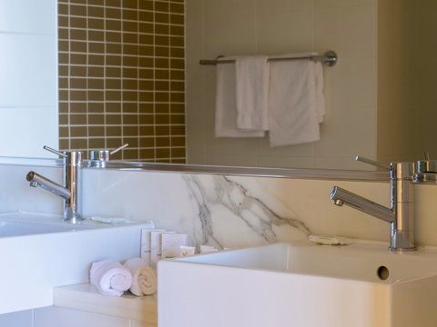 Sage Hotel Wollongong - C Tourism 1