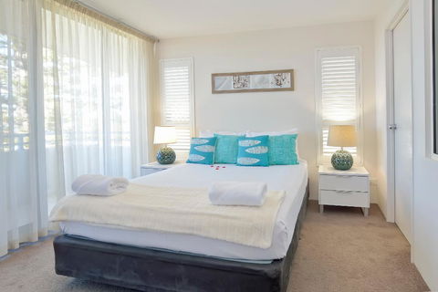 Boathouse Resort (Water Front) - C Tourism 19