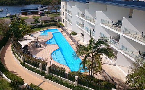 Boathouse Resort (Water Front) - C Tourism 0