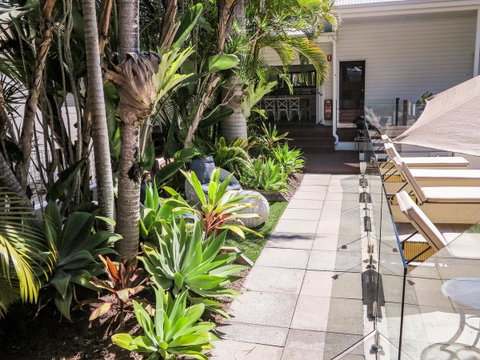 Cove Studios - C Tourism 36