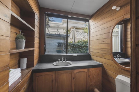 Designer Studios Manly - C Tourism 10