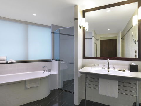 Amora Hotel Jamison Sydney - C Tourism 36
