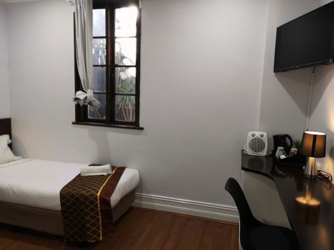 Newtown Cozy Stays - C Tourism 36