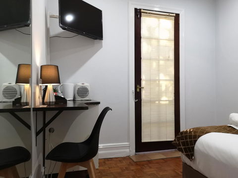 Newtown Cozy Stays - C Tourism 35