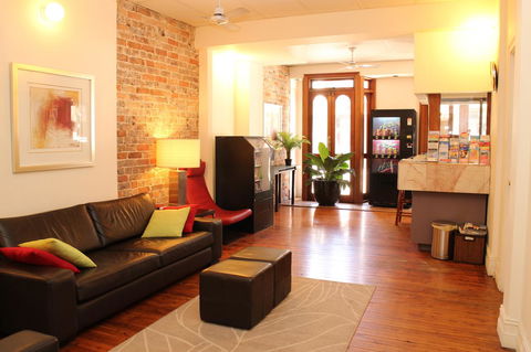Newtown Cozy Stays - C Tourism 9