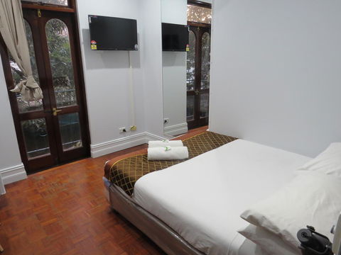 Newtown Cozy Stays - C Tourism 4