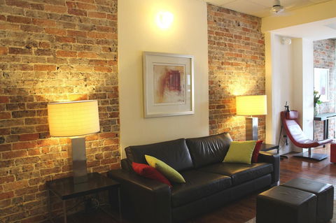 Newtown Cozy Stays - C Tourism 13