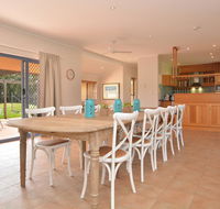 James Estate Guesthouse - C Tourism