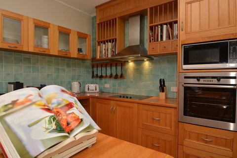 JE Guesthouse, Central To All The Hunter Valley Has To Offer - C Tourism 14