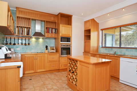 JE Guesthouse, Central To All The Hunter Valley Has To Offer - C Tourism 12