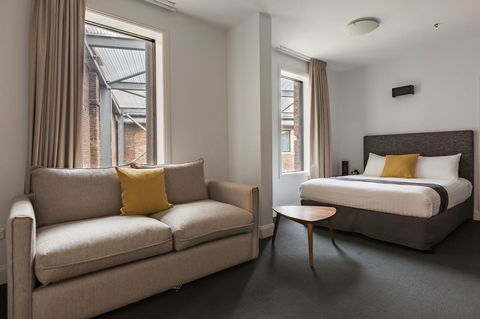 The Lucky Hotel - C Tourism 18