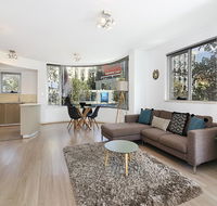 Lower Bridge and Sails - Executive 2BR Darlinghurst Apartment with Balcony and Rooftop Views - C Tourism