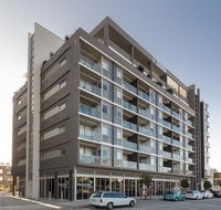 Honeysuckle Executive Apartments - C Tourism