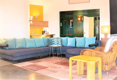Beach Hotel Resort - C Tourism 15