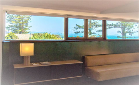 Beach Hotel Resort - C Tourism 13