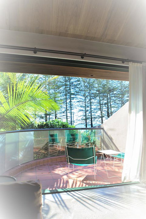 Beach Hotel Resort - C Tourism 8