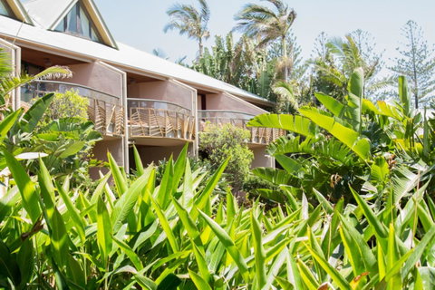 Beach Hotel Resort - C Tourism 4