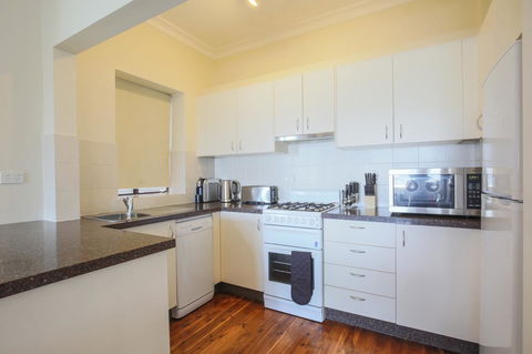 Ultimate Bondi Escape #2 - A Bondi Beach Holiday Home - C Tourism 4