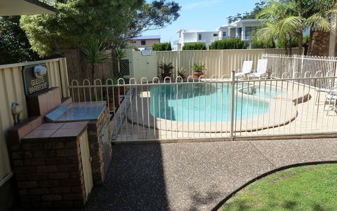 Mollymook Surfbeach Motel & Apartments - C Tourism 14