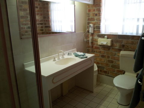 Mollymook Surfbeach Motel & Apartments - C Tourism 39