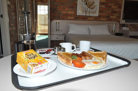 Mollymook Surfbeach Motel & Apartments - C Tourism 2