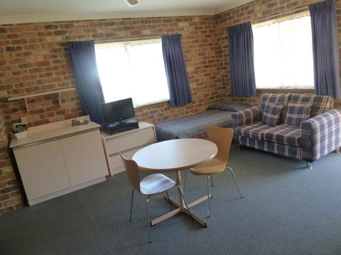 Mollymook Surfbeach Motel & Apartments - C Tourism 25