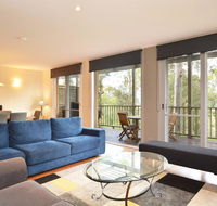 Villa De Saran located within Cypress Lakes - C Tourism
