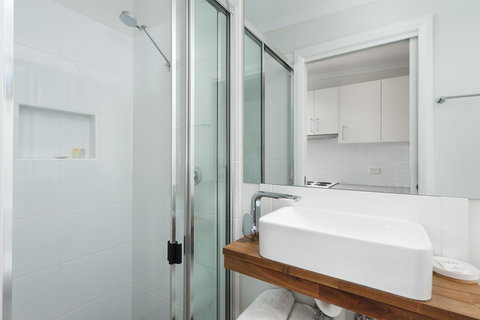 125 Milton - C Tourism 5