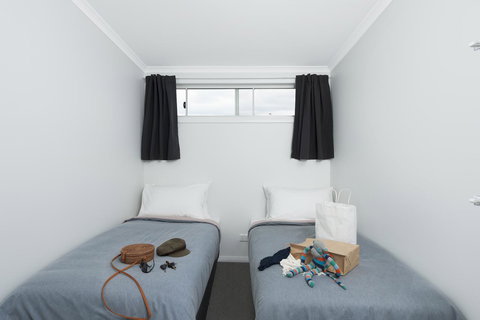 125 Milton - C Tourism 7