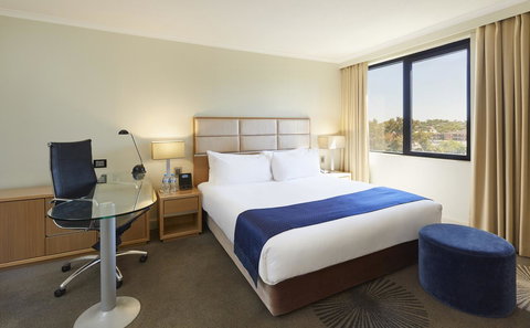 Holiday Inn Parramatta, An IHG Hotel - C Tourism 3