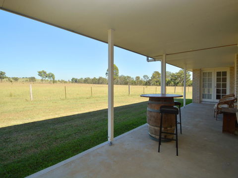 Madigan Wine Country Cottages - C Tourism 40