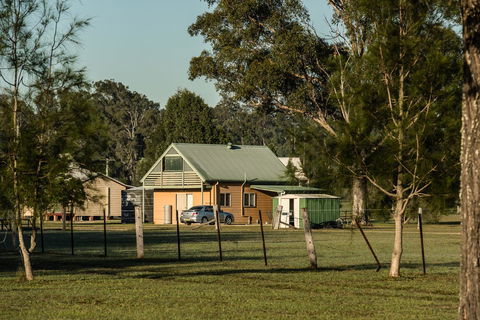 Madigan Wine Country Cottages - C Tourism 29