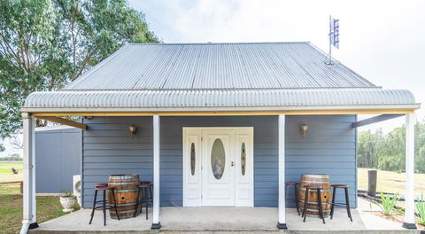 Madigan Wine Country Cottages - C Tourism 20