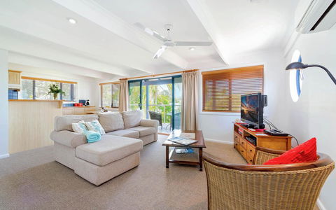 Coast Yamba - Adults Only - C Tourism 22