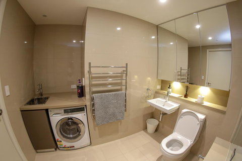 Olympic Park Sunshine 2 Bedrooms Apts With Private Parking - C Tourism 16