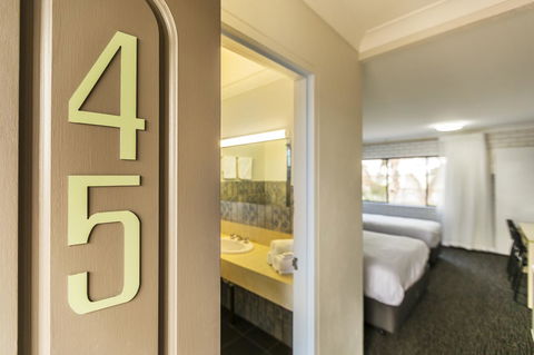 Boomerang Hotel - C Tourism 31