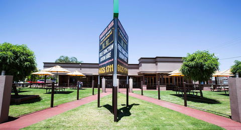 Boomerang Hotel - C Tourism 4