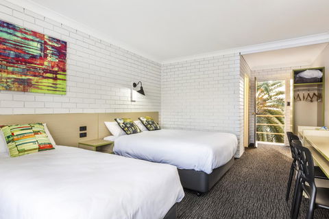 Boomerang Hotel - C Tourism 28