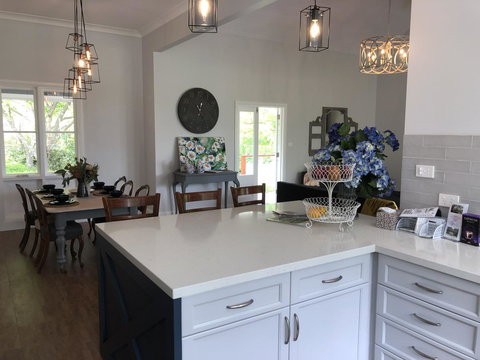 Chanticleer Gardens Barn Cottage With A Pool - C Tourism 27