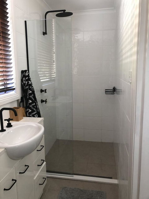 Chanticleer Gardens Barn Cottage With A Pool - C Tourism 24